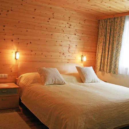 ブラントHaus Fluaアパートメント 部屋 写真