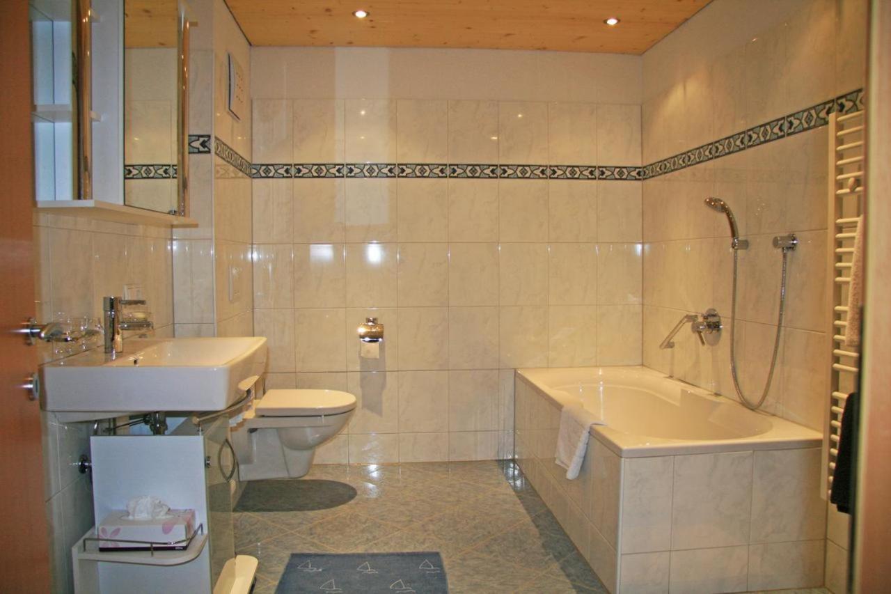 ブラントHaus Fluaアパートメント エクステリア 写真